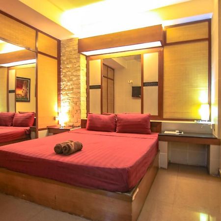 Bar Oz Riverside Guesthouse Phnom Penh Zewnętrze zdjęcie